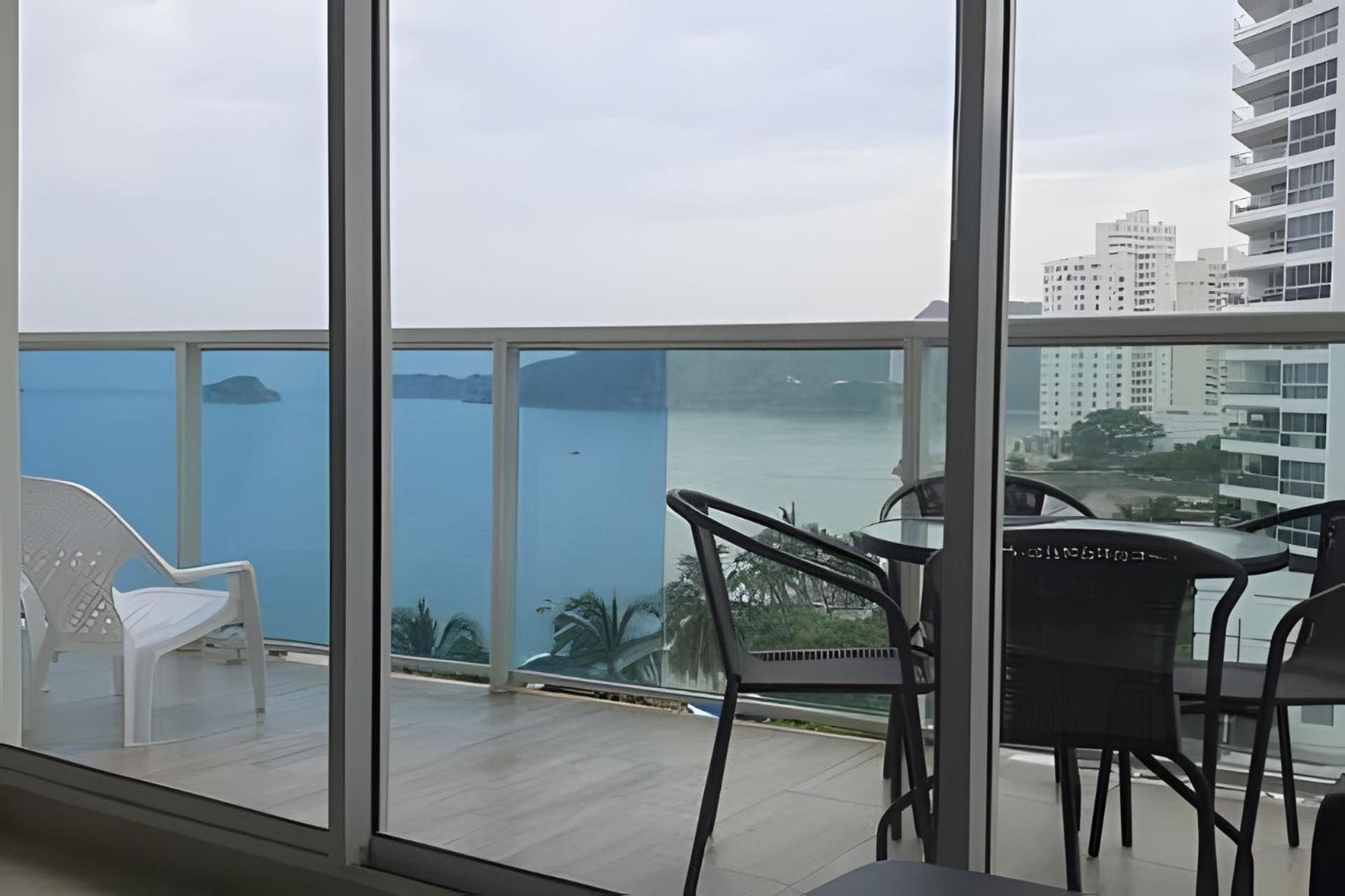 5* 1h Piscina Y Spa, Frente A Playa Playa Salguero * Santa Marta (Magdalena)