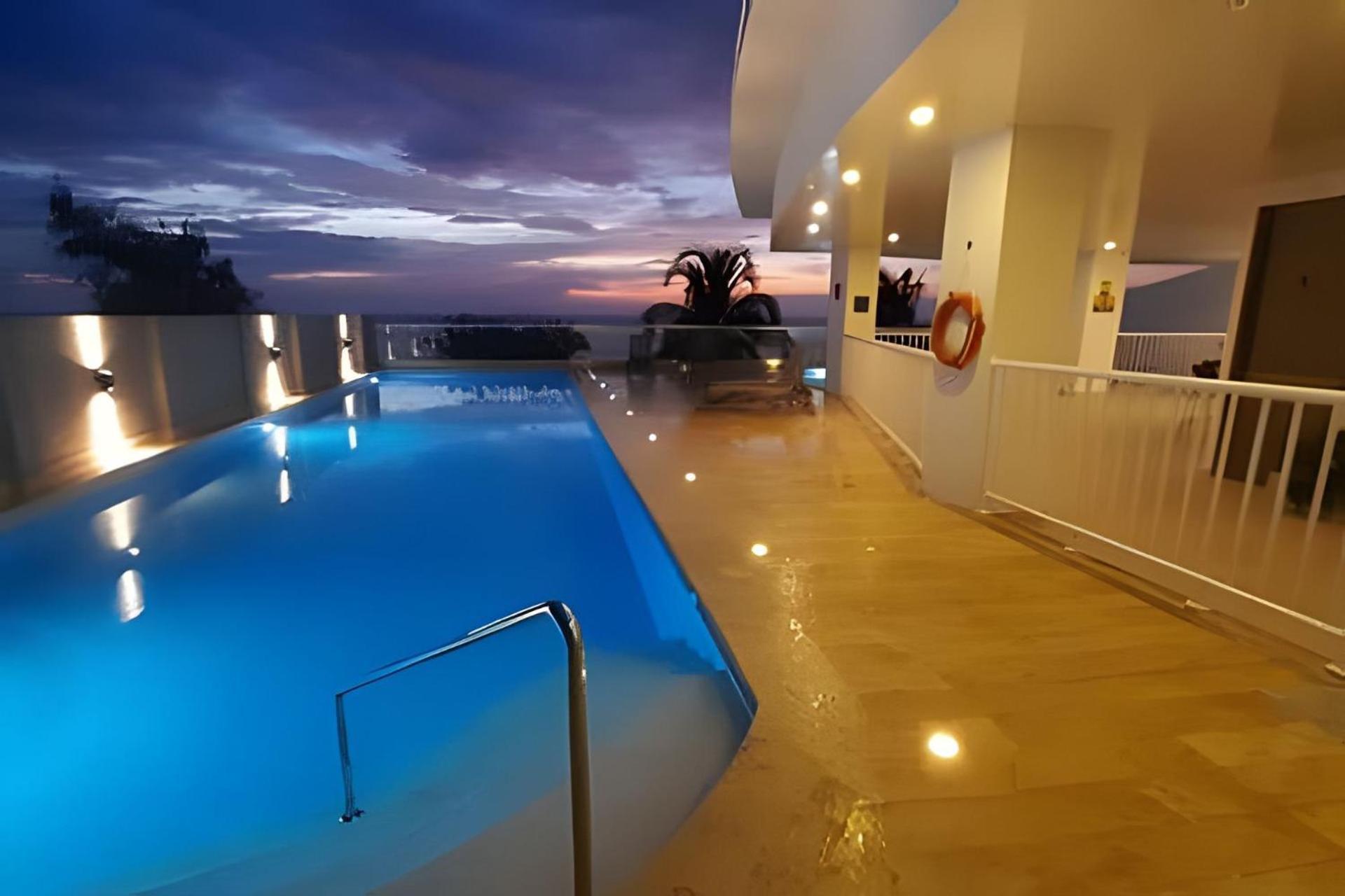 5* 1h Piscina Y Spa, Frente A Playa Playa Salguero * Santa Marta (Magdalena)
